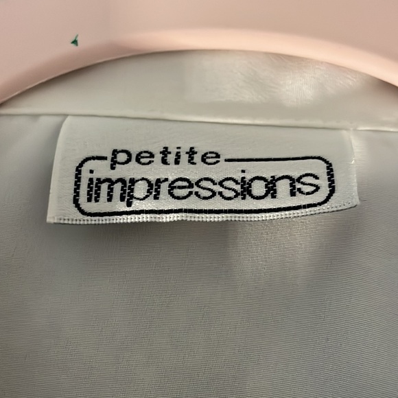 Button blouse with card suit buttons - Picture 10 of 14